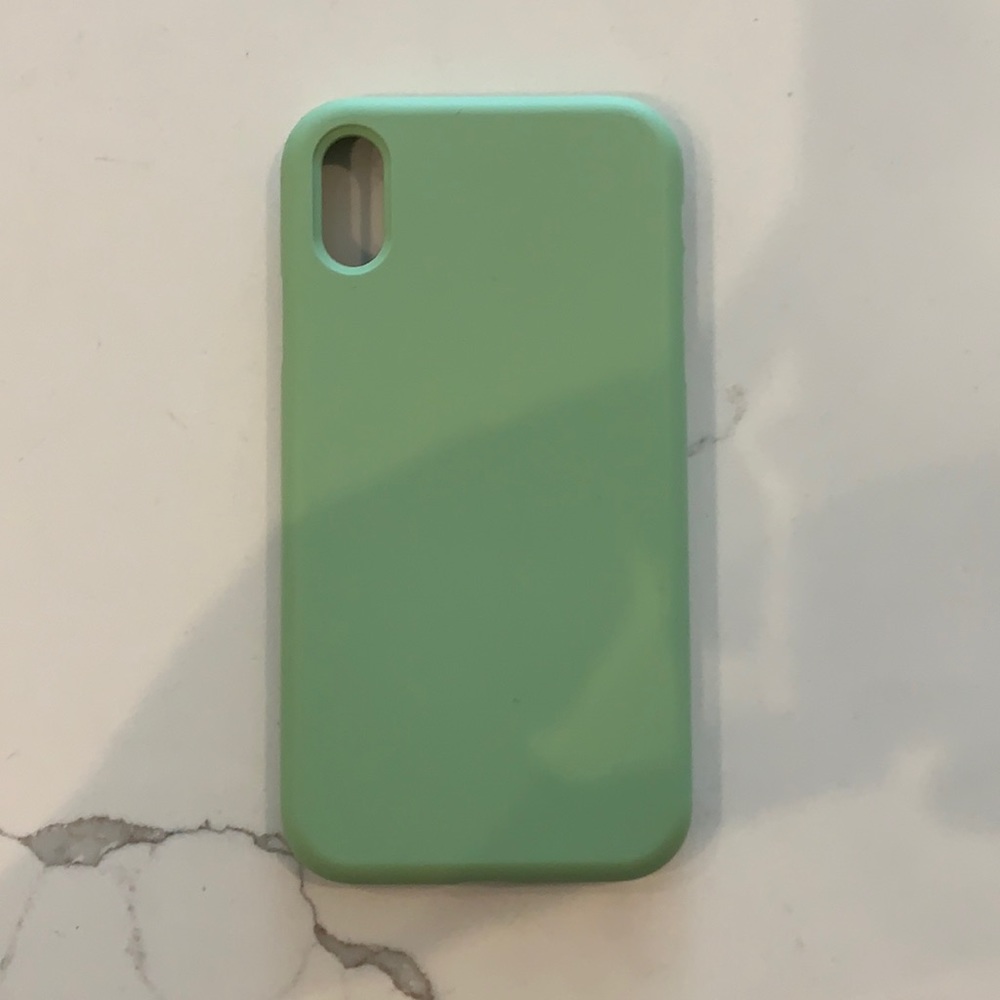 Amazon iPhone XR Case (Green)
